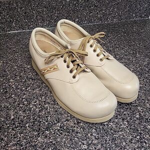 VINTAGE 90s Barefoot Freedom 8.5 AA Womens Platform  Braided Shoes Taupe USA